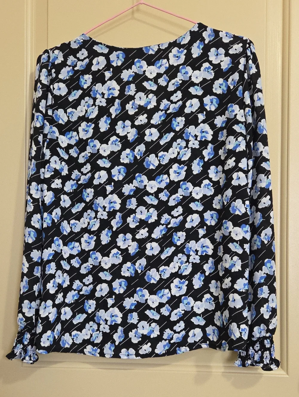 J. Crew Women's Black Floral V-Neck Long-Sleeve Blouse - Blue & White Floral